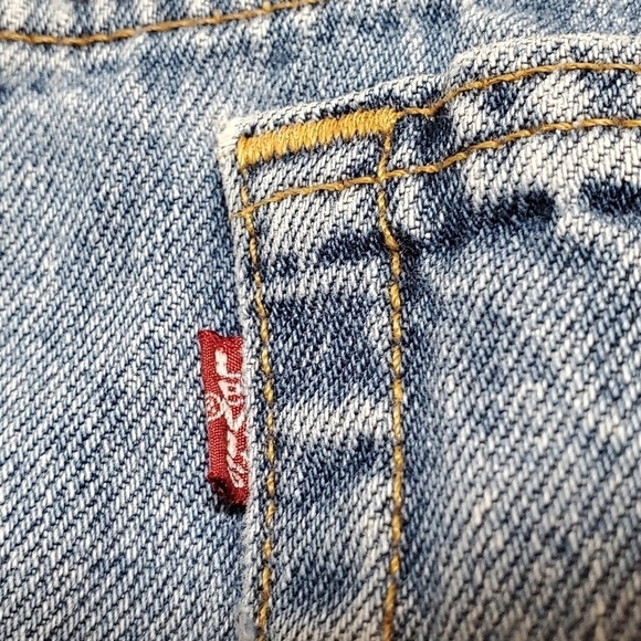 VINTAGE Levi's 501 Distressed High Rise Loose Fit Button-Fly Boyfriend Jeans - Picture 14 of 14